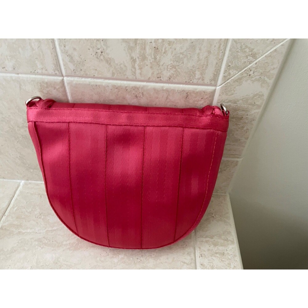 Harveys Seatbelt Grapefruit Sophia Saddle Bag - NEW - Picture 2 of 4